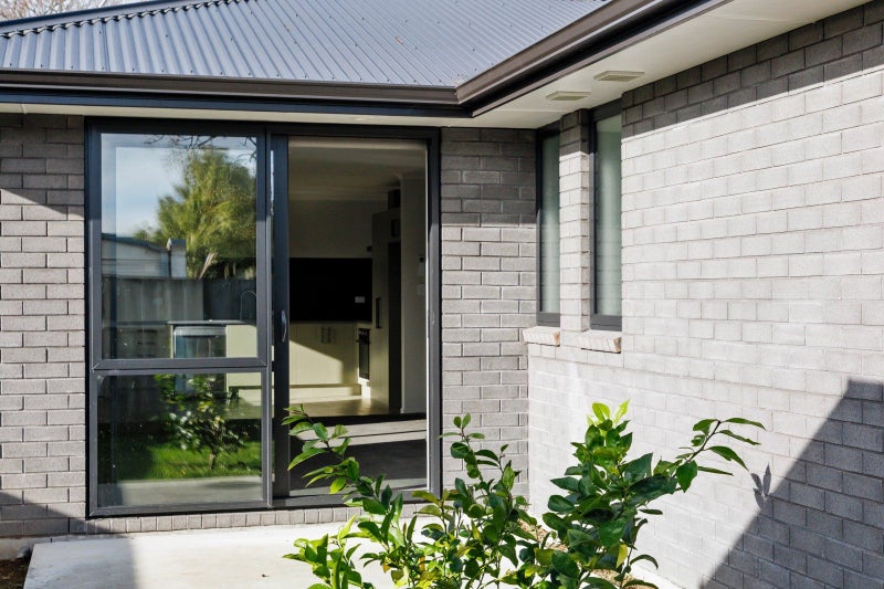 401B Peachgrove Road, Fairfield, Hamilton - Carousel 14