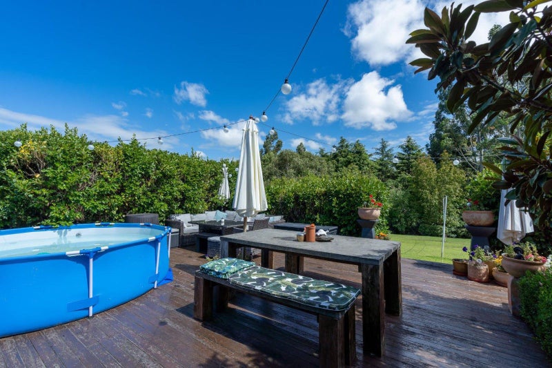 1 Holden Way, Fitzherbert, Palmerston North - Carousel 19