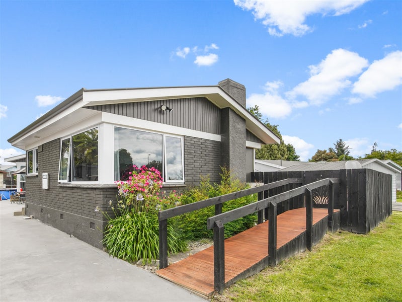 27 Rossiter Place, Chartwell, Hamilton - Carousel 1