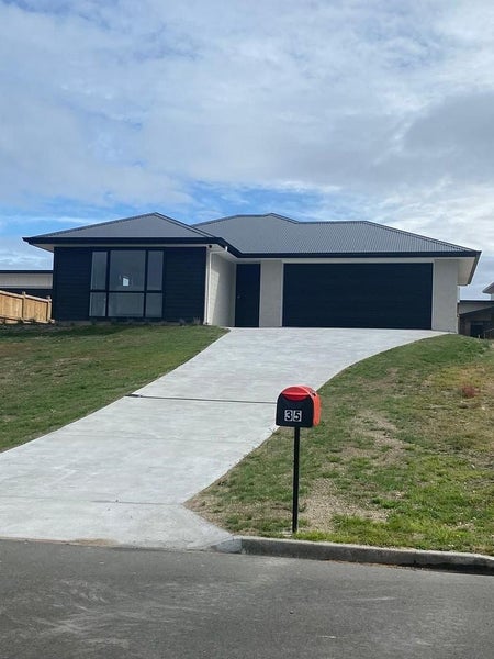 35 John Norrie Place, Turangi - Carousel 1