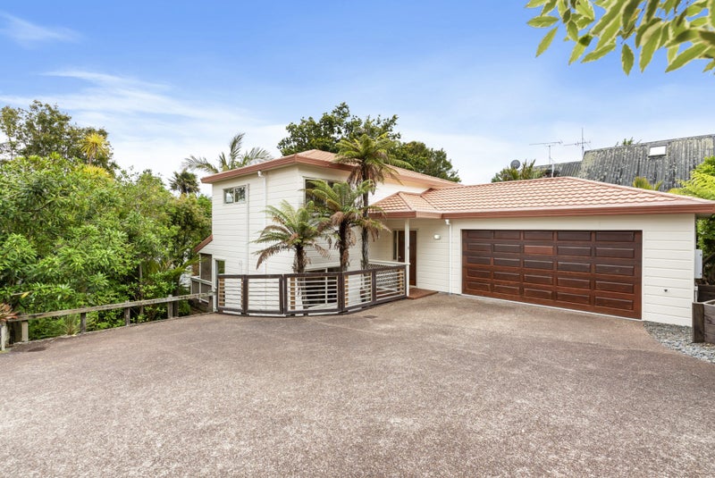 1/13A Sandspit Road, Cockle Bay, Auckland - Carousel 1