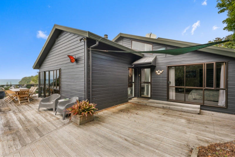 122 Tuna Place, Onemana, Whangamatā - Carousel 2