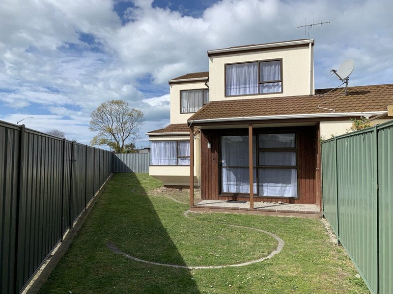 3/12 Lannie Place, Greenmeadows, Napier - Carousel 1