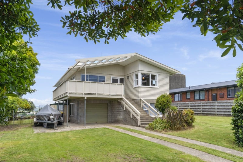 62 The Drive, Brookfield, Tauranga - Carousel 1