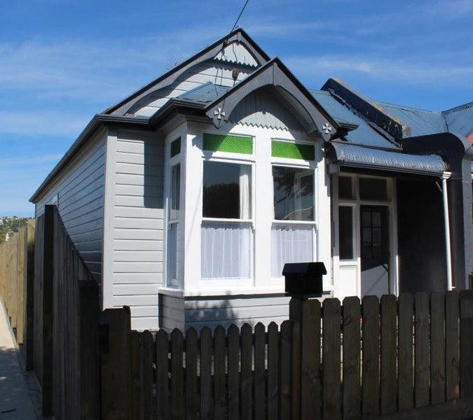 19 Law Street, Caversham, Dunedin - Carousel 1