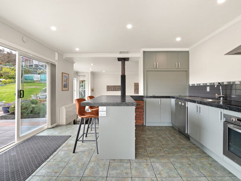 37 Grey Street, Port Chalmers, Dunedin - Carousel 1