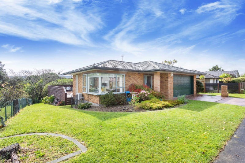 31 Cottesmore Place, Huntington Park, Auckland - Carousel 2
