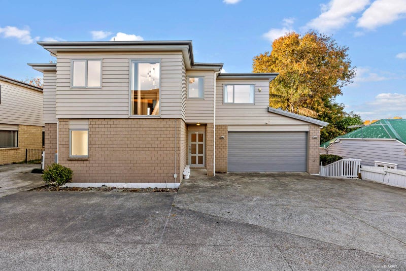 30B Powell Street, Avondale, Auckland - Carousel 1