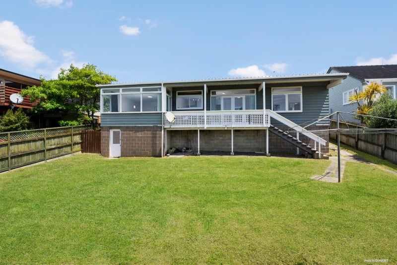 27 Sunrise Avenue, Murrays Bay, Auckland - Carousel 1