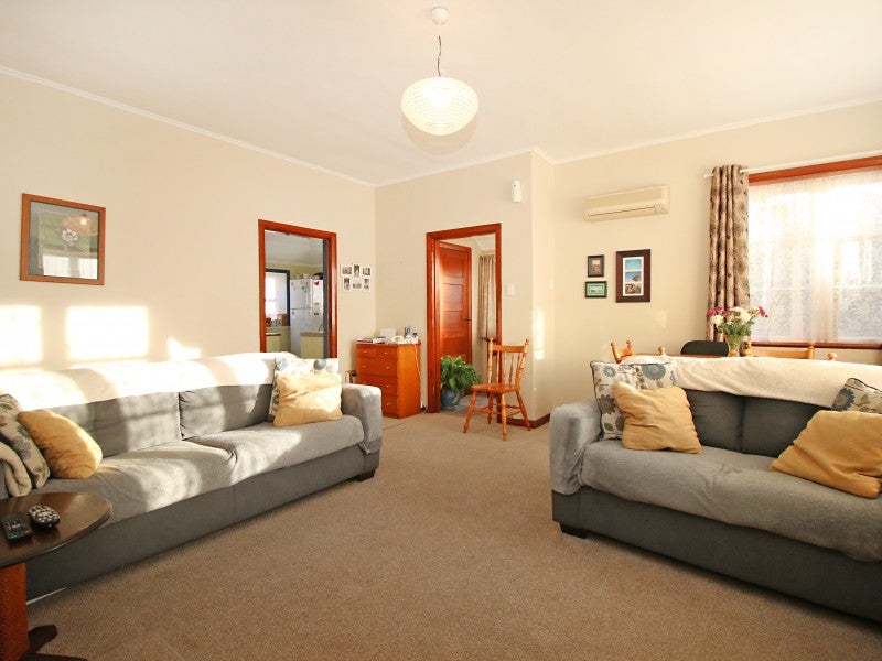 51 Frederick Street, Terrace End, Palmerston North - Carousel 2