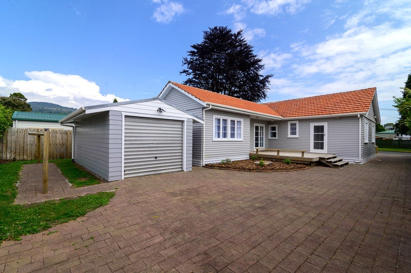 2 Bellvue Road, Kawaha Point, Rotorua - Carousel 16