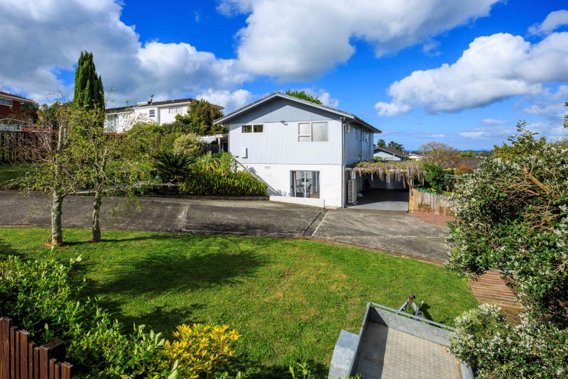 95 Weatherly Road, Torbay, Auckland - Carousel 1