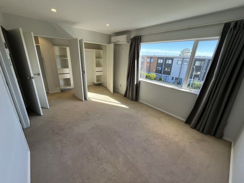 87 Bordeaux Parade, Te Atatu South, Auckland - Carousel 14