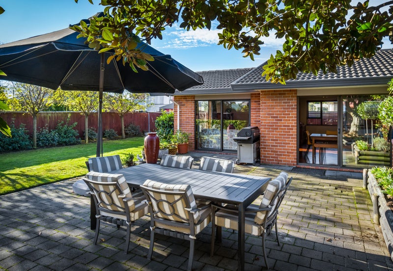 20 Takaro Avenue, Sockburn, Christchurch - Carousel 1