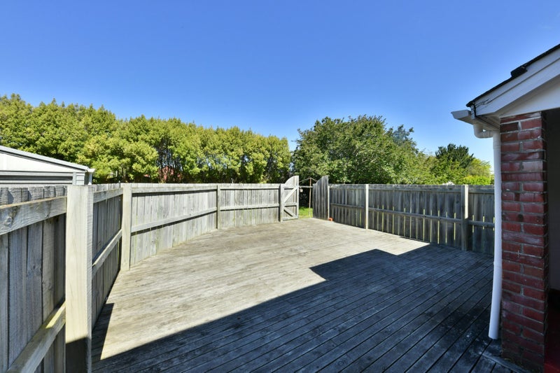 16 Attlee Crescent, Bryndwr, Christchurch - Carousel 14