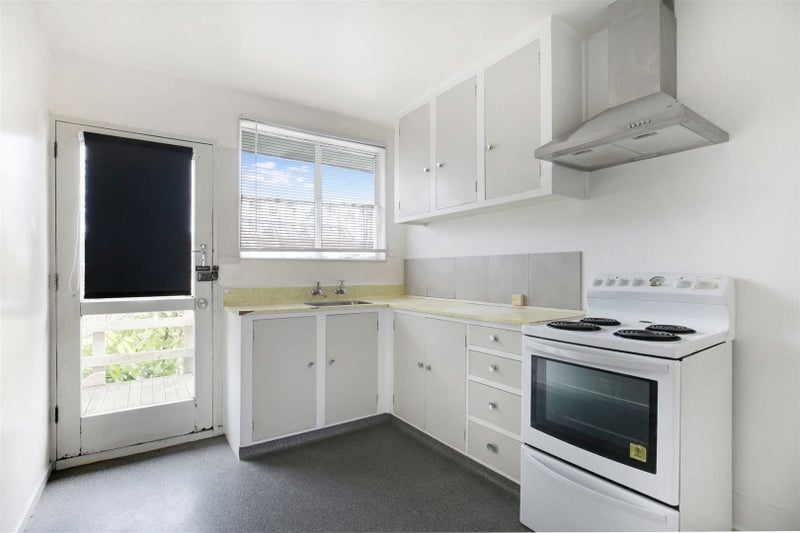 5/42 Mathesons Road, Phillipstown, Christchurch - Carousel 2