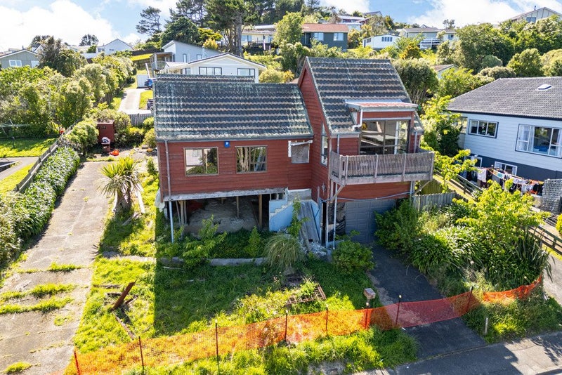 3 Guadeloupe Crescent, Grenada Village, Wellington - Carousel 17