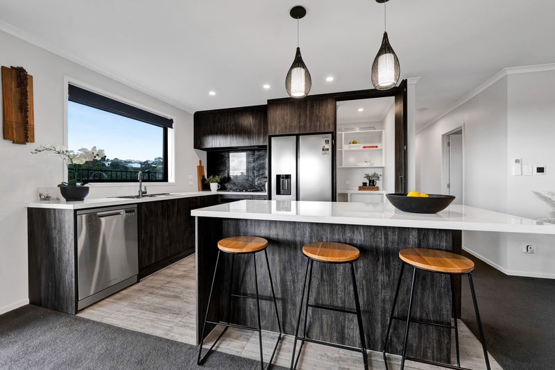 6 Mangaotuku Lane, Whalers Gate, New Plymouth - Carousel 1