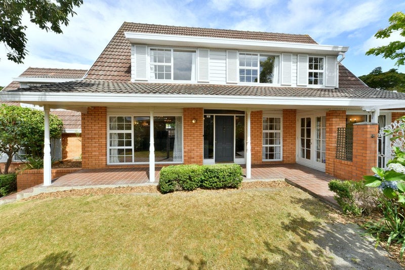11 Guinness Crescent, Ilam, Christchurch - Carousel 2