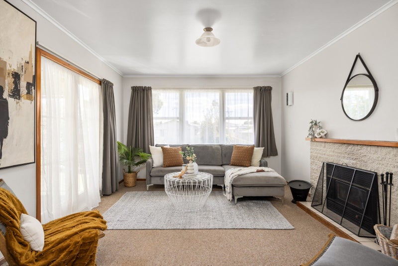 52 Coopers Road, Gate Pa, Tauranga - Carousel 1