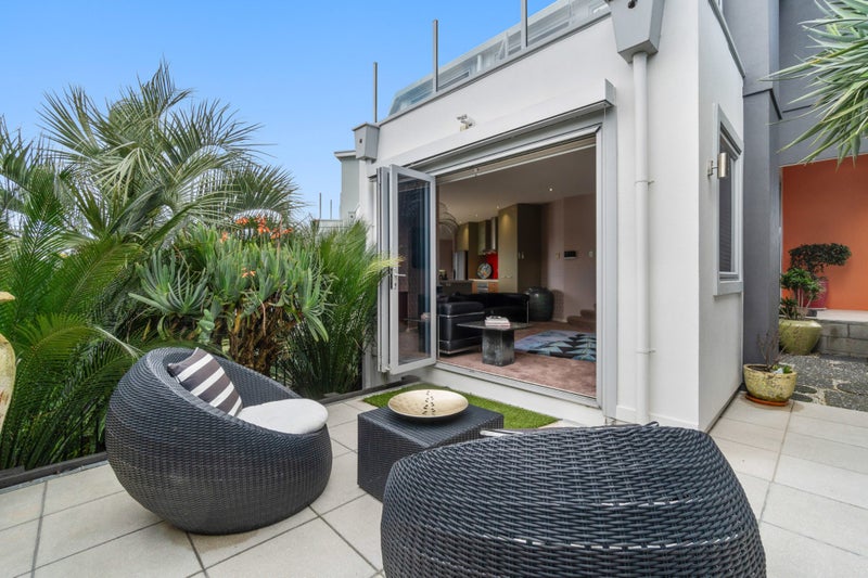 163A Paritai Drive, Orakei, Auckland - Carousel 1