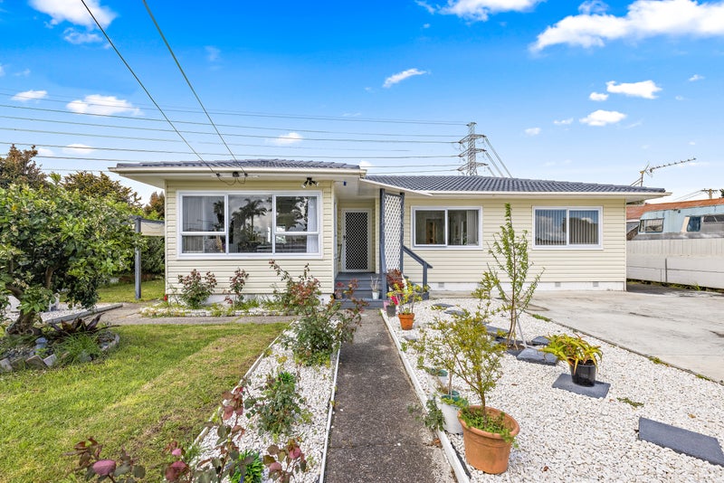 33 Taka Street, Takanini, Auckland - Carousel 1