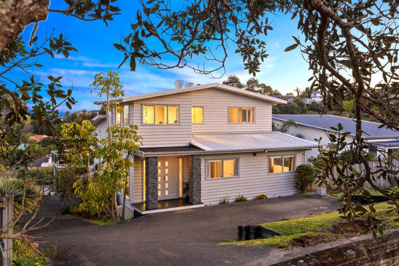 1173 Whangaparaoa Road, Gulf Harbour, Whangaparaoa - Carousel 1