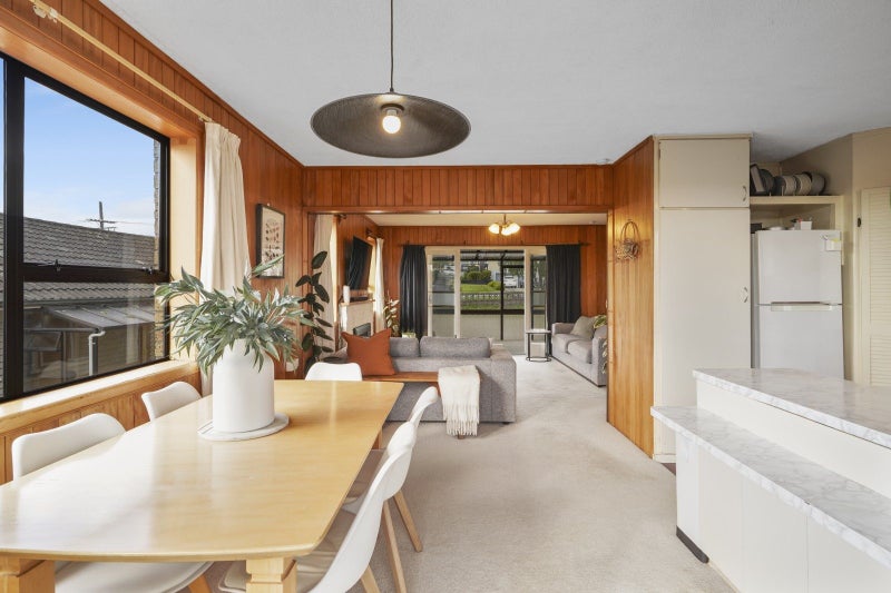 11 Thomson Avenue, Dinsdale, Hamilton - Carousel 2