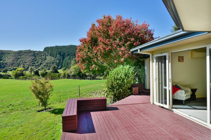 924 Dovedale Road, Dovedale - Carousel 1