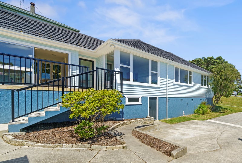 19 John Street, Titahi Bay, Porirua - Carousel 1