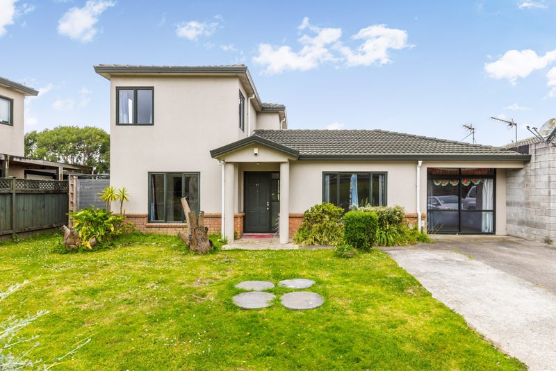 67 Skipton Street, Mangere East, Auckland - Carousel 1
