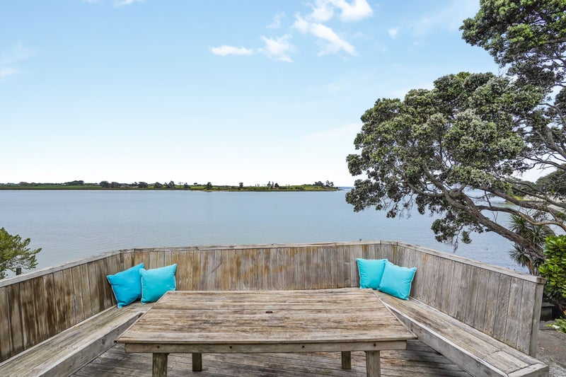 8 Roys Road, Weymouth, Auckland - Carousel 2