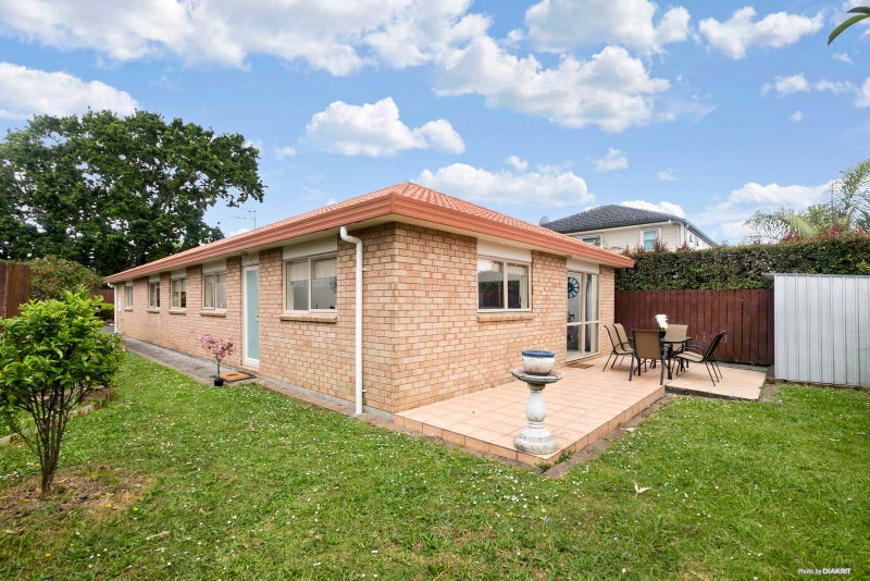 26B Crowther Street, Blockhouse Bay, Auckland - Carousel 1