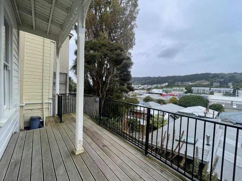 107 Tasman Street, Mount Cook, Wellington - Carousel 1