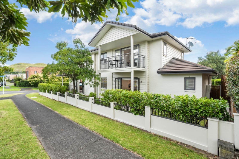 1 Wynne Gray Avenue, Stonefields, Auckland - Carousel 1