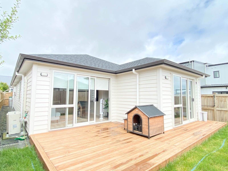 11 Aho Lane, Karaka, Papakura - Carousel 11