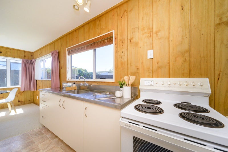 67A Benmore Avenue, Cloverlea, Palmerston North - Carousel 2