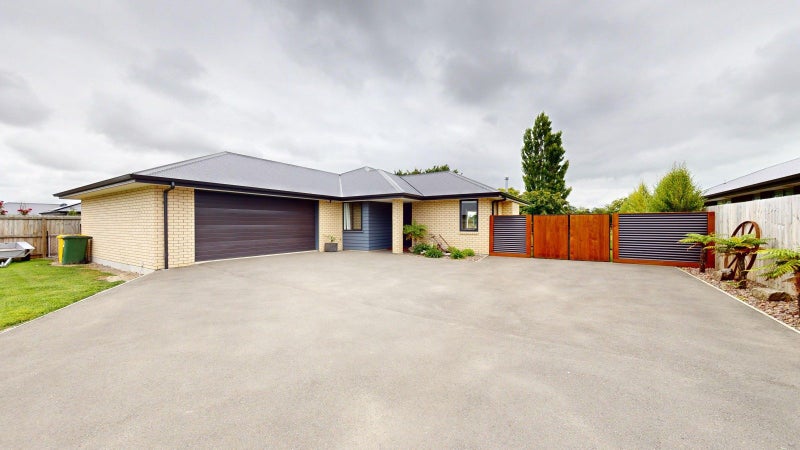 29 Roxburgh Place, Tinwald, Ashburton - Carousel 1
