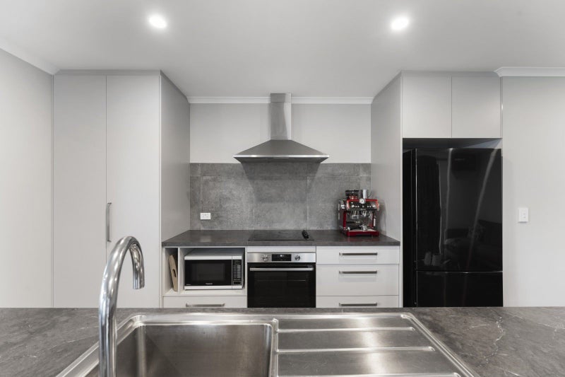 20 Evelyn Crescent, Marshland, Christchurch - Carousel 2