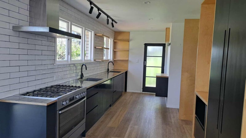 74 Dover Street, St Albans, Christchurch - Carousel 2