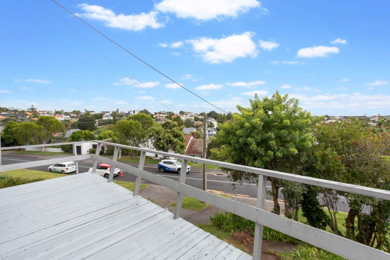 27 Godden Crescent, Mission Bay, Auckland - Carousel 2