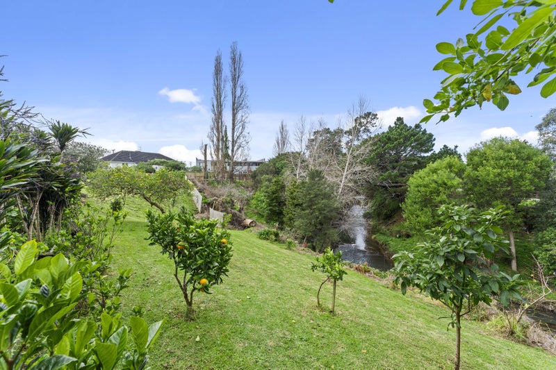 6 Lawrence Place, Otara, Auckland - Carousel 17