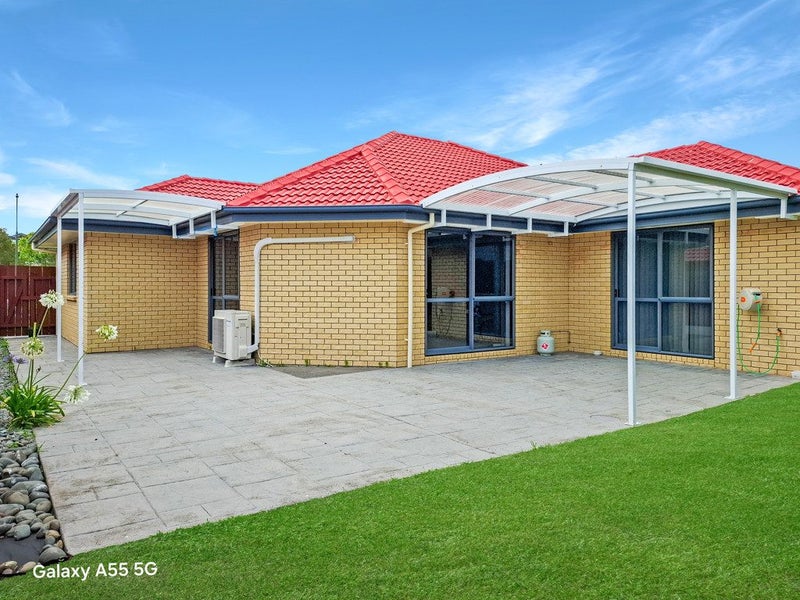 4 Shiraz Place, Henderson, Auckland - Carousel 13