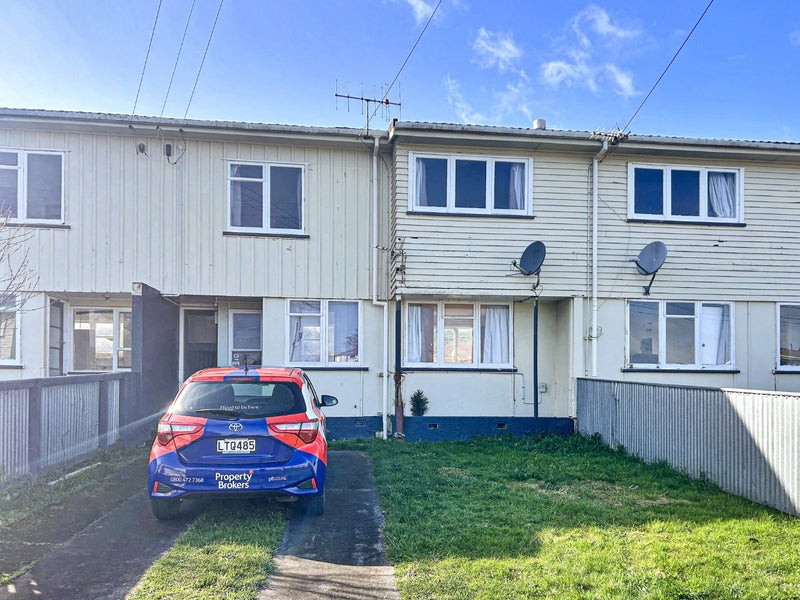 86 Talbot Street, Whanganui East, Whanganui - Carousel 2