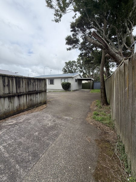 3/11 Fruitvale Road, New Lynn, Auckland - Carousel 2