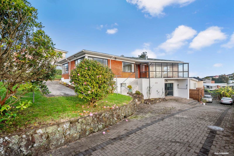 9A Florence Daly Place, Mount Roskill, Auckland - Carousel 1