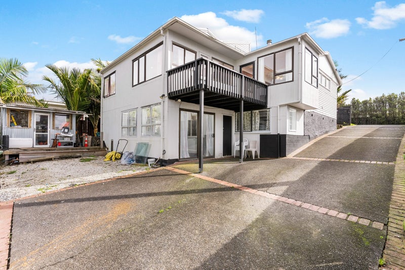 25 Lancaster Road, Beach Haven, Auckland - Carousel 1