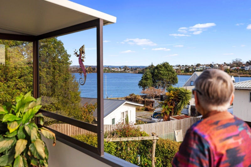 2/57 Turret Road, Tauranga South, Tauranga - Carousel 2