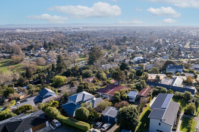 16 Glenelg Spur, Hillsborough, Christchurch - Carousel 1