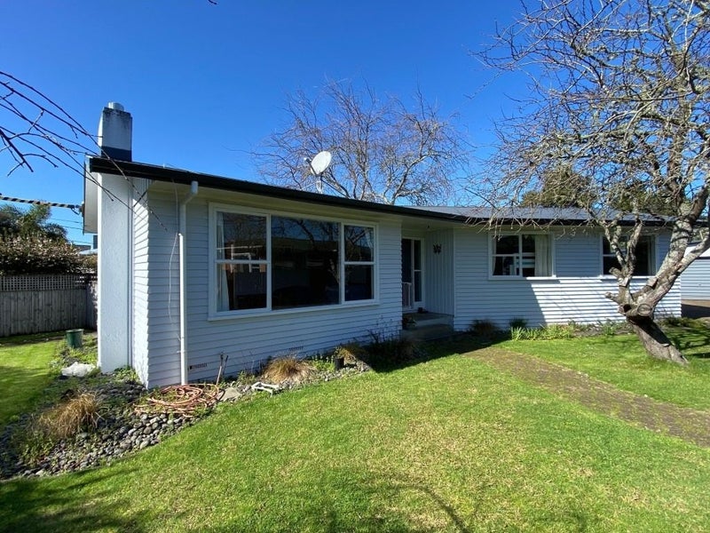 22 Pulham Crescent, Queenwood, Hamilton - Carousel 8